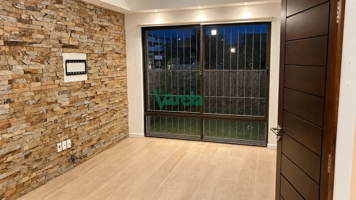 Casa ID.23177 - Venta casa en complejo, 2 dormitorios, parrillero, Solymar Sur