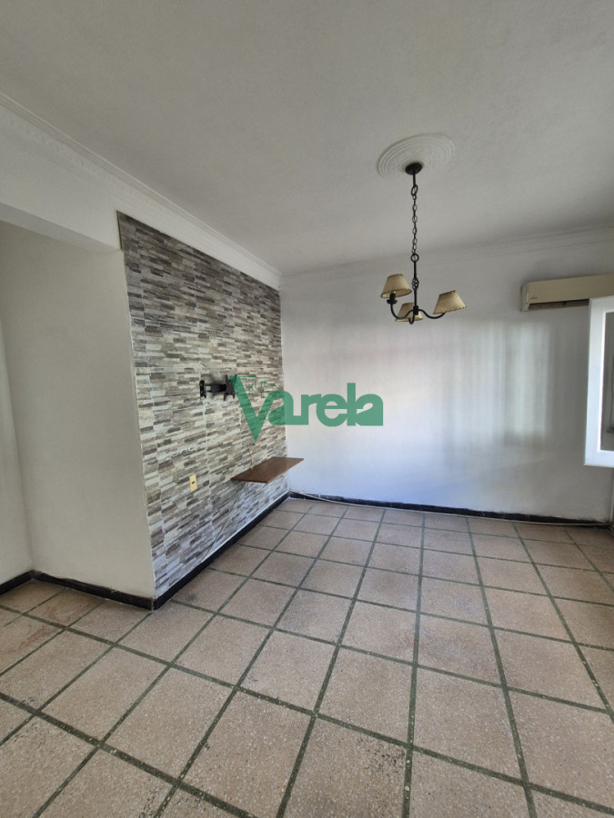 Casa ID.23099 - Alquiler casa Rivadavia prox Gral Flores