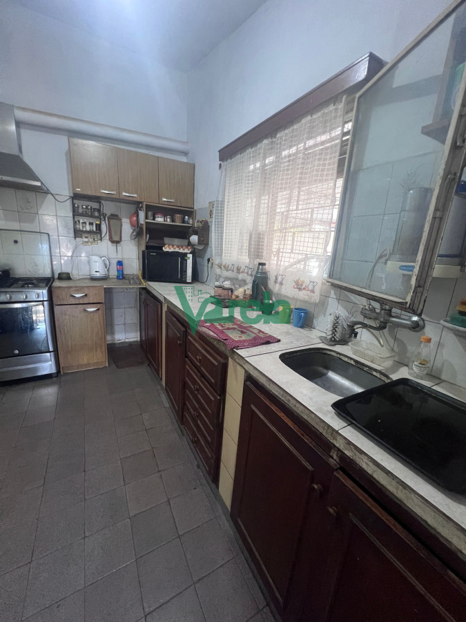 Casa ID.22539 - Venta Casa Con Terreno y 2 Apartamentos Colon Ideal Renta
