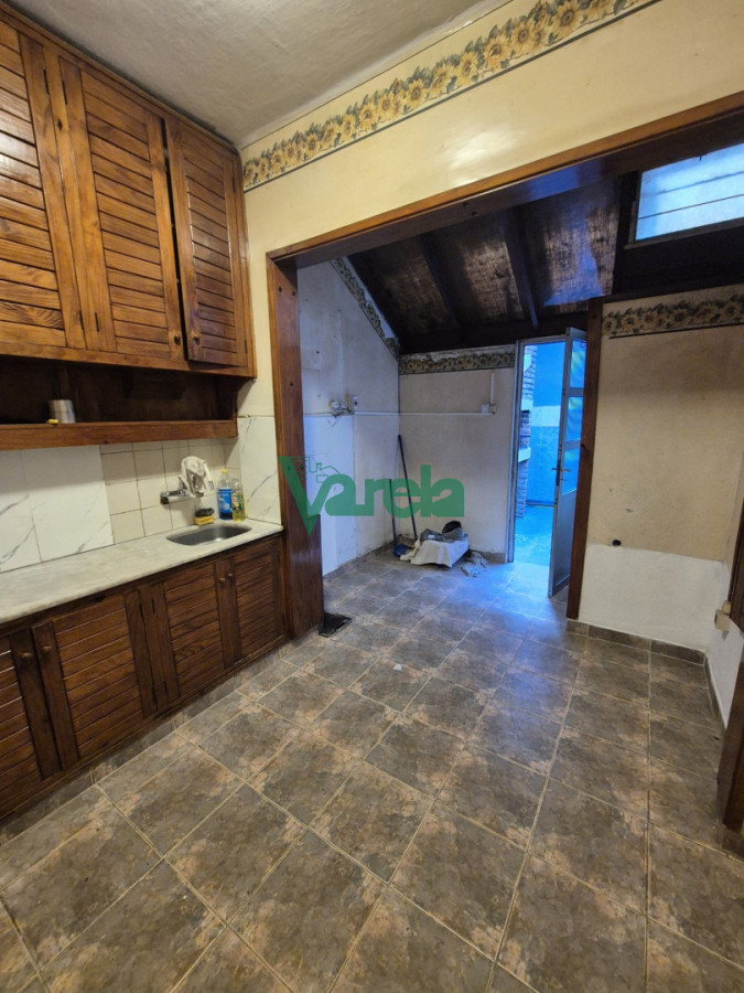 Casa ID.23099 - Alquiler casa Rivadavia prox Gral Flores
