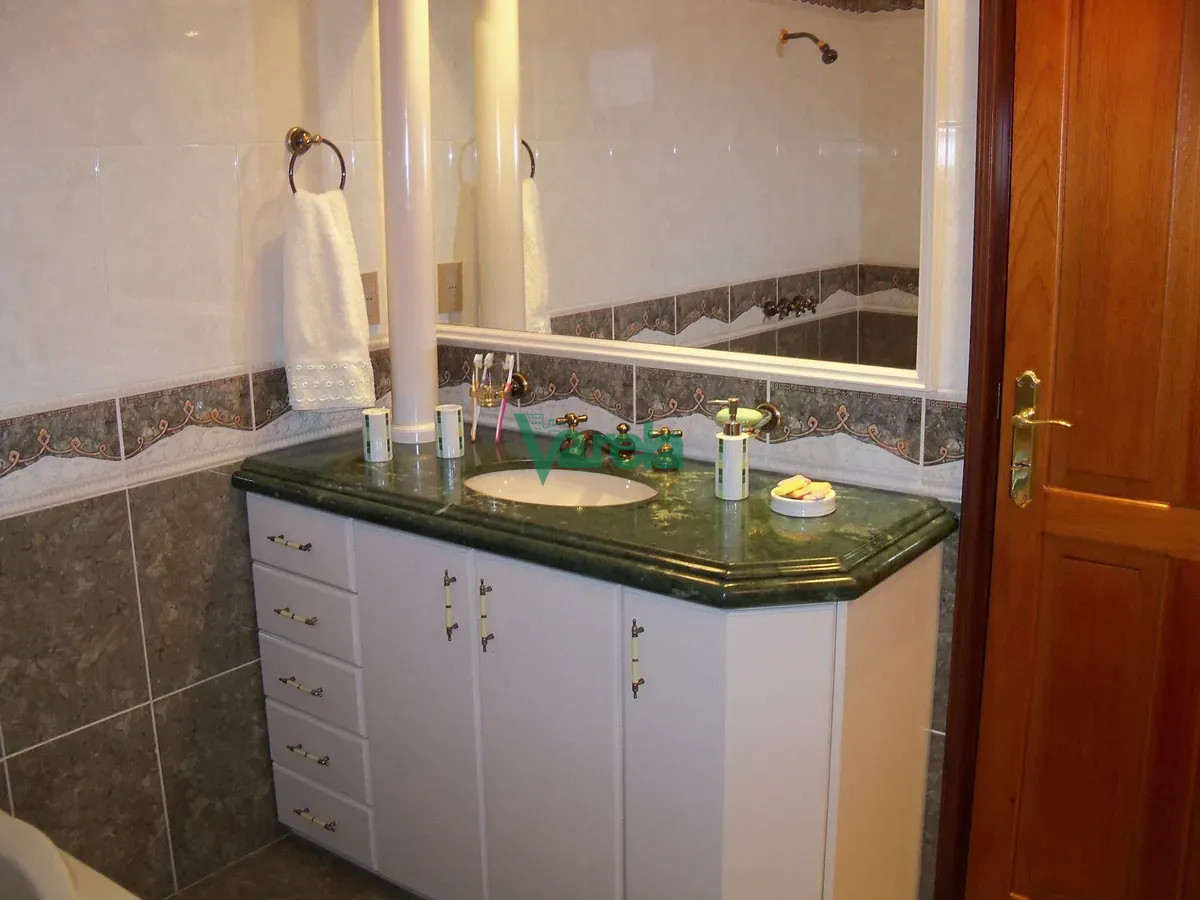 Casa ID.22671 - Venta Casa Con Galpon Ideal Negocio y Vivienda Colon