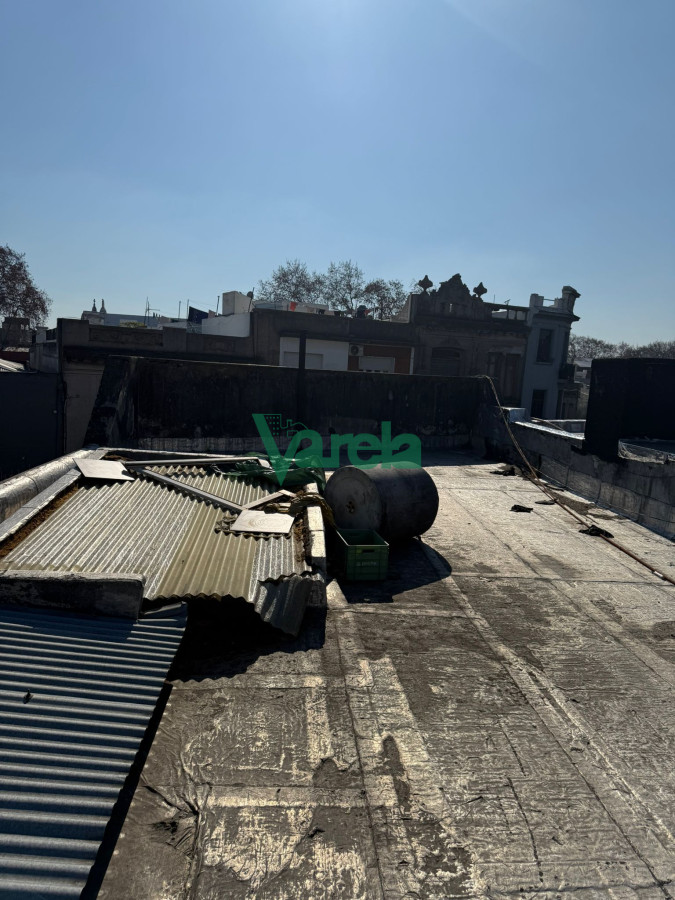 Casa ID.22693 - Venta Casa Padron Unico Cochera 3 autos 5 Dormitorios La Comercial