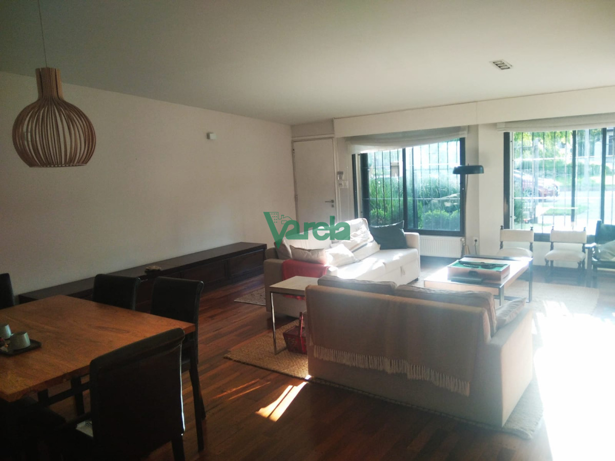 Casa ID.22490 - Venta casa Punta Gorda, 3 dormitorios, estar, jardín, fondo, barbacoa