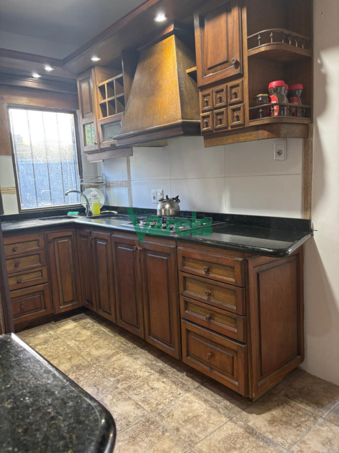 Casa ID.23008 - Casa en alquiler de 4 dormitorios en Lagomar lado Sur