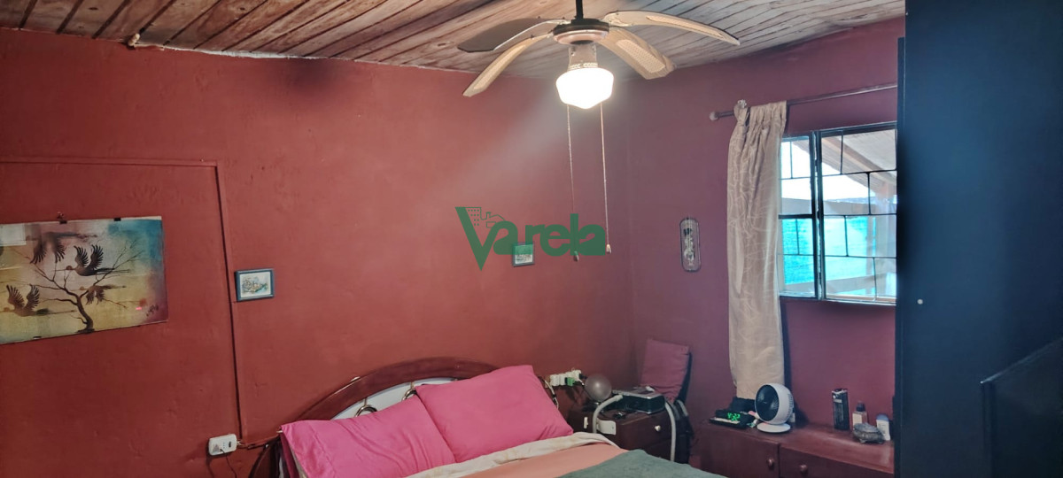 Casa ID.22967 - Casa en venta en Solymar de 3 dormitorios mas Apartamento 1 Dormitorio 