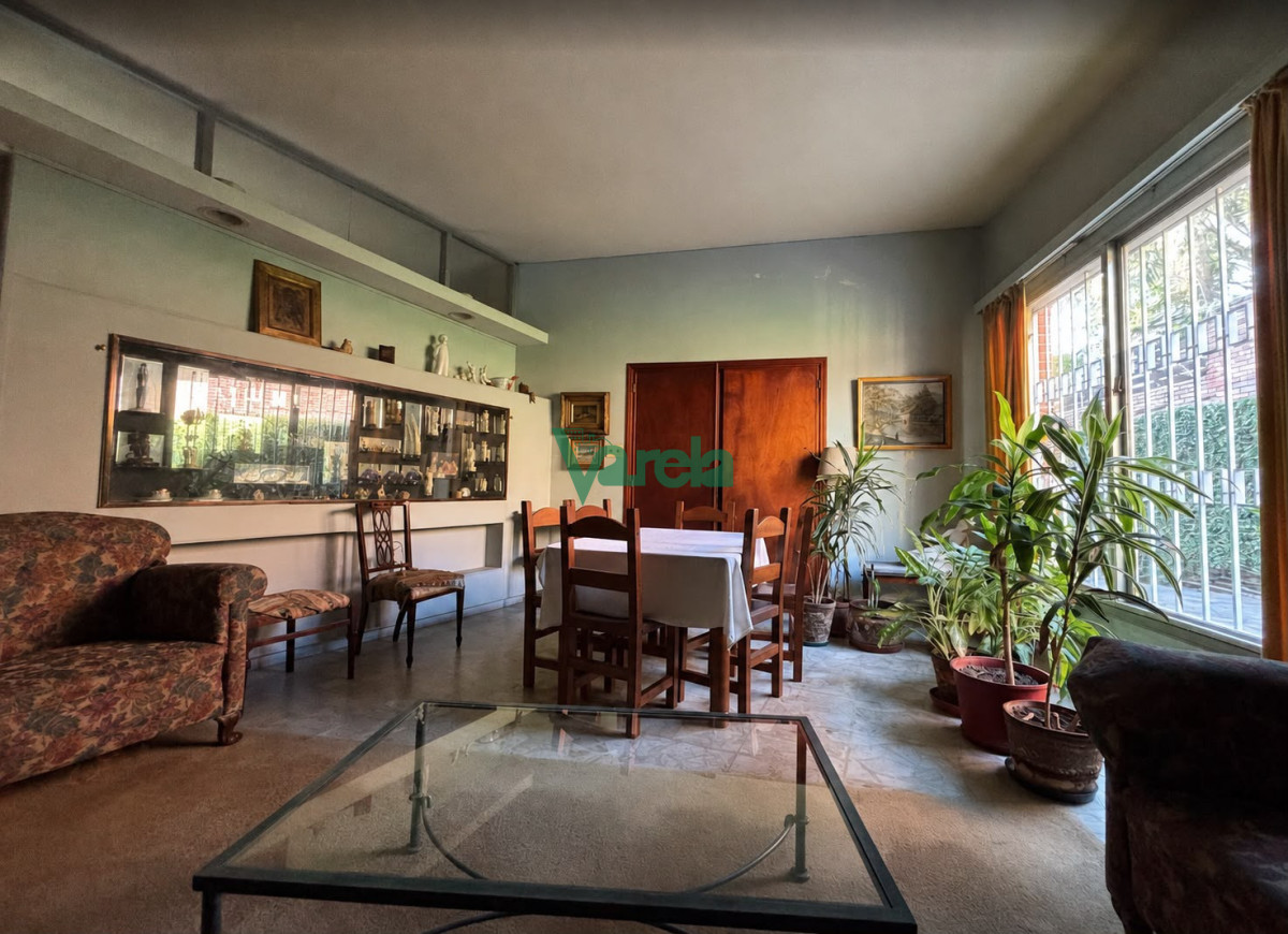 Casa ID.23103 - Venta de gran casa en parque Batlle de 5 dormitorios