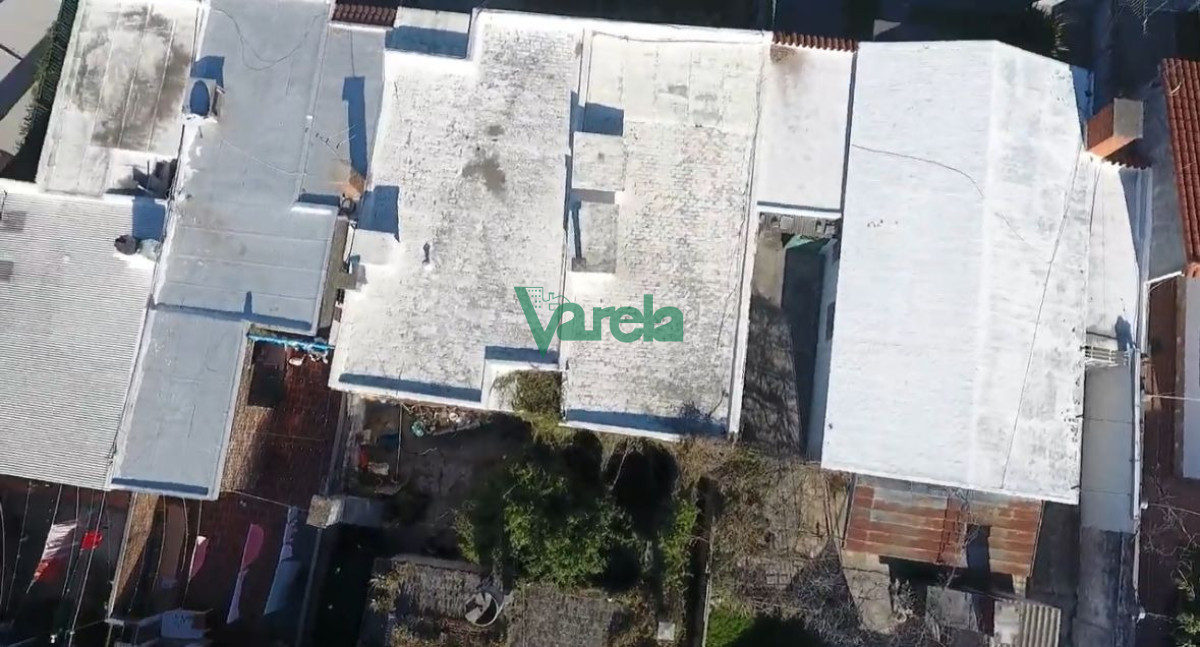 Casa ID.22970 - En venta tres casas en un padrón para reciclar en La Blanqueada