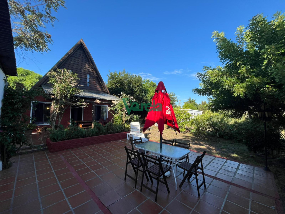 Casa ID.22966 - Casa de 3 dormitorios y 2 baños en La Floresta Sur