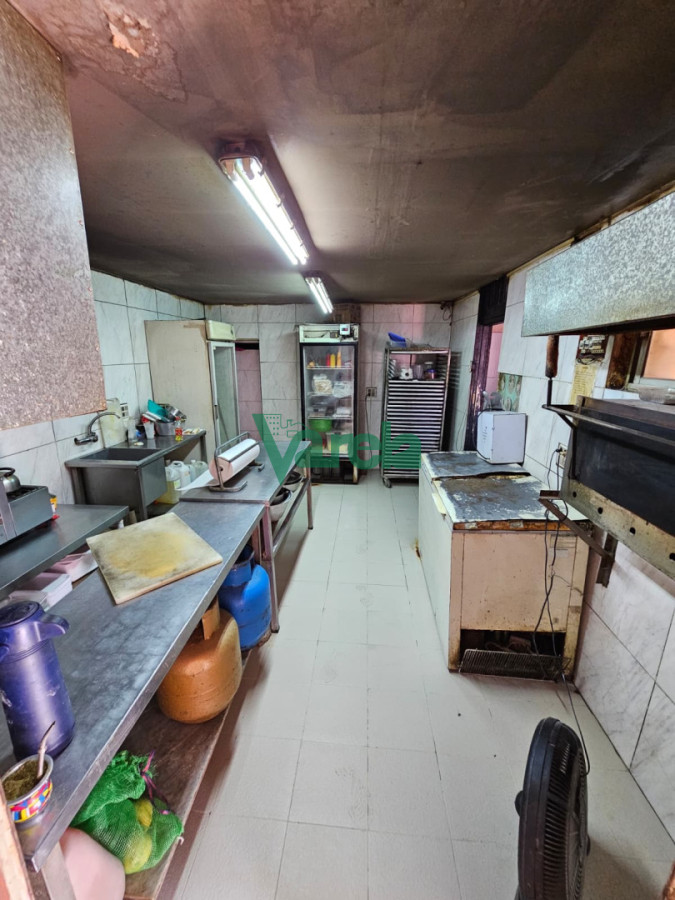 Casa ID.22974 - Venta un padron, una casa y dos locales comerciales Atahualpa