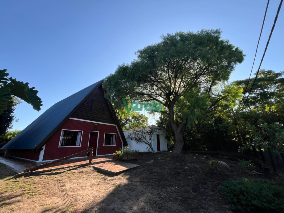 Casa ID.22966 - Casa de 3 dormitorios y 2 baños en La Floresta Sur