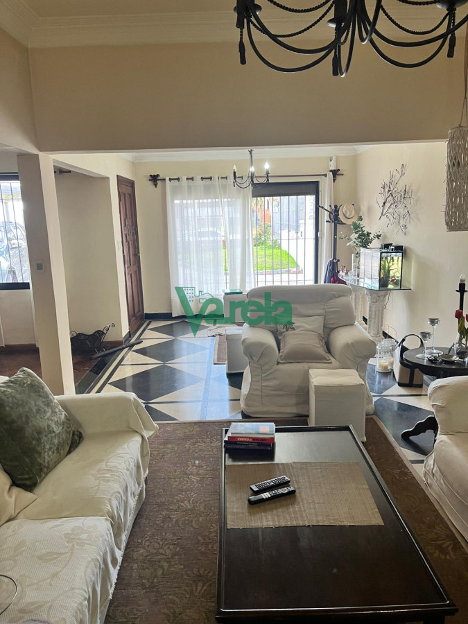 Casa ID.22251 - Venta casa, Punta Gorda, 3 dormitorios,2 baños completos, 185m2 