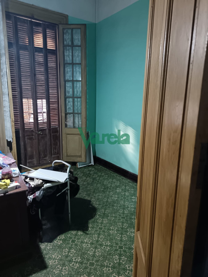 Casa ID.23075 - Casa en venta, Cordon sur, padron unico, a reciclar con 5 dorm