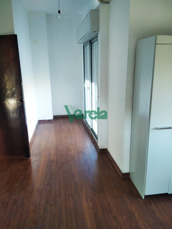 Casa ID.22662 - Venta casa Punta Gorda, 3 dorm, servicio, estar 2 baños, 2 garajes, padrón único muy cerca del mar