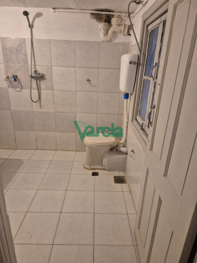 Casa ID.22974 - Venta un padron, una casa y dos locales comerciales Atahualpa