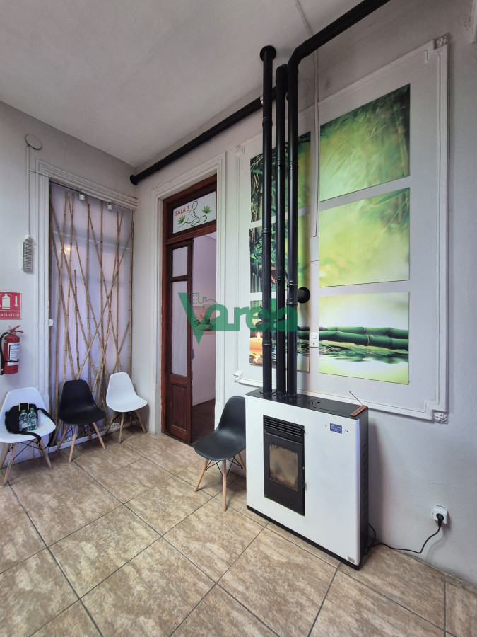 Casa ID.22564 - Venta casa 6 dormitorios Cordon Fernandez Crespo esq La Paz