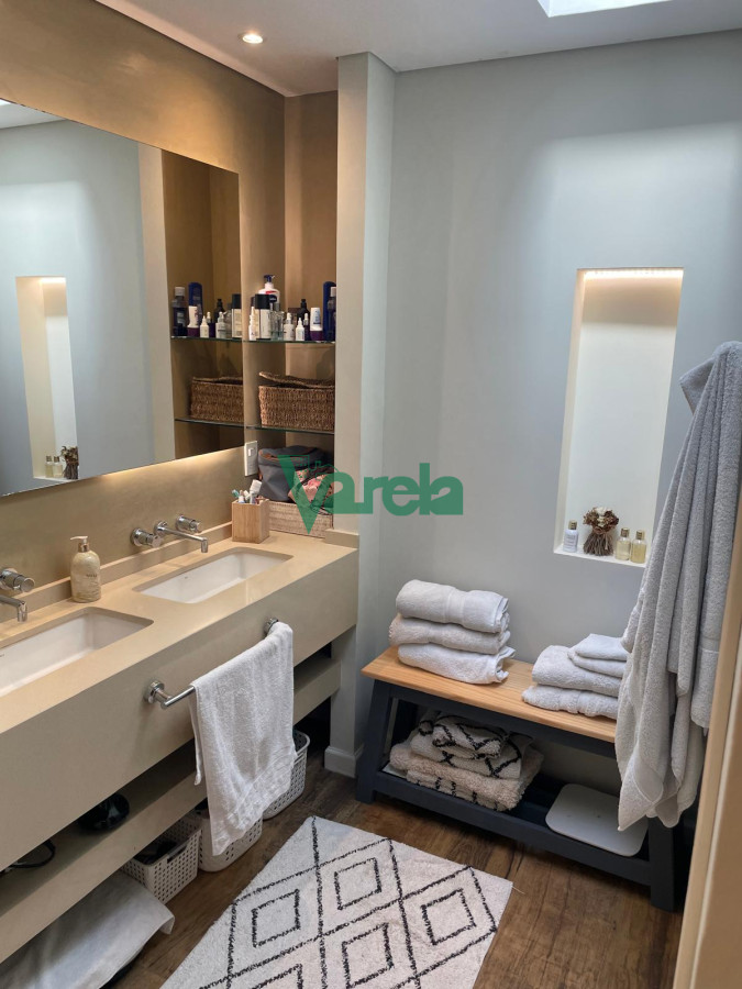 Casa ID.22630 - Venta casa en Mirador de la Tahona, 3 y servicio, 240 m2 en 1000 m2 de terreno