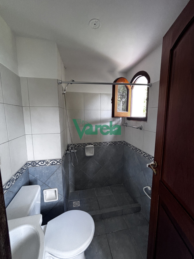 Casa ID.22717 - Casa mas local en venta 3 dormitorios 3 baños en El Pinar sur
