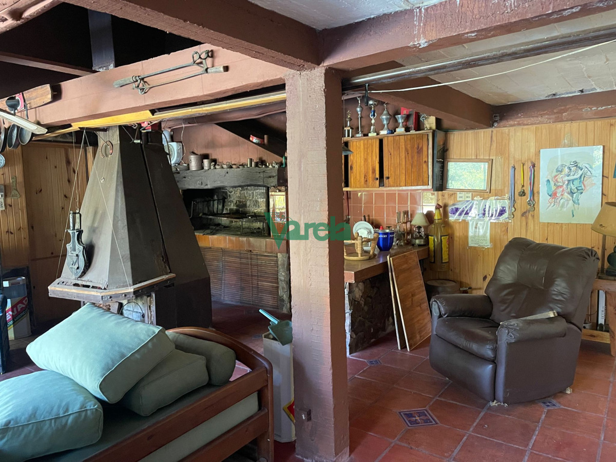 Casa ID.21874 - Casa de 4 dormitorios y 3 baños con piscina en La Floresta 