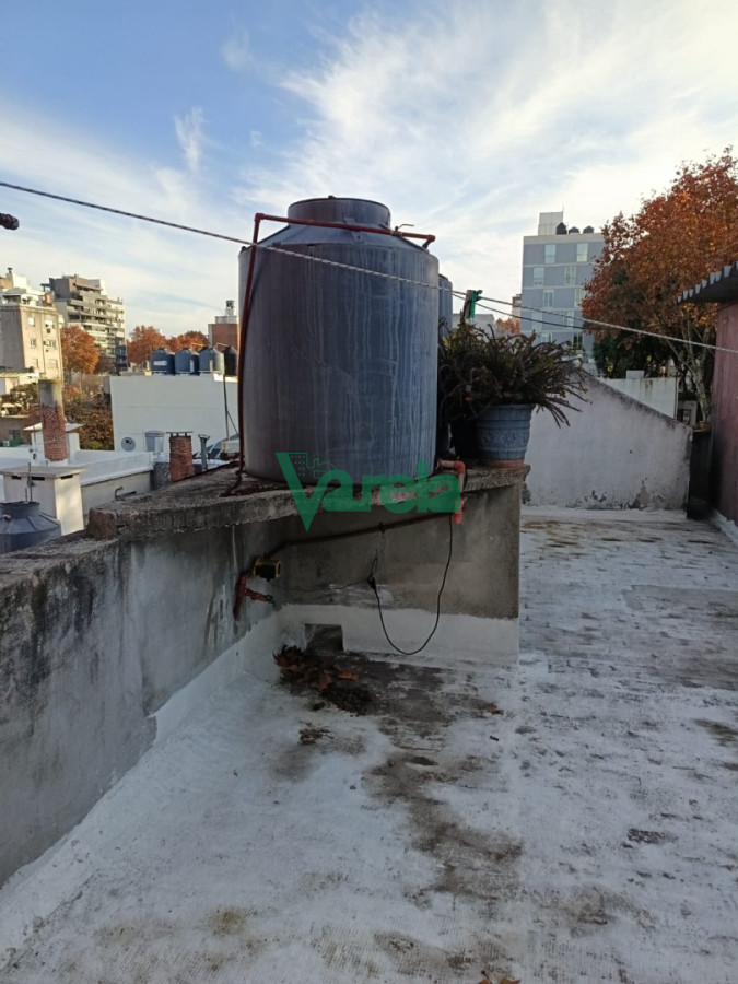 Casa ID.23075 - Casa en venta, Cordon sur, padron unico, a reciclar con 5 dorm