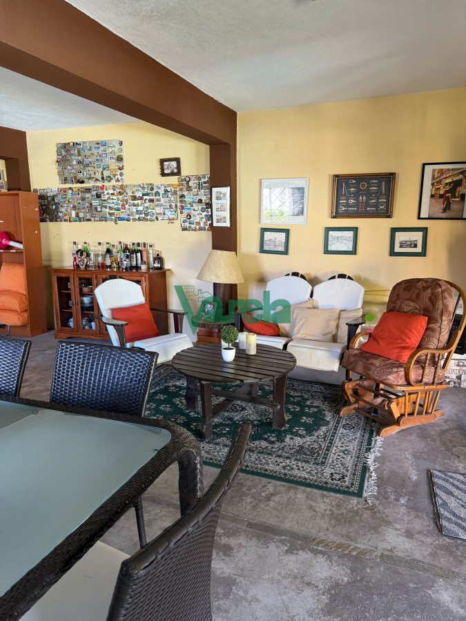 Casa ID.22593 - Venta Casa 3 dormitorios 3 baños garage piscina climatizada malvin