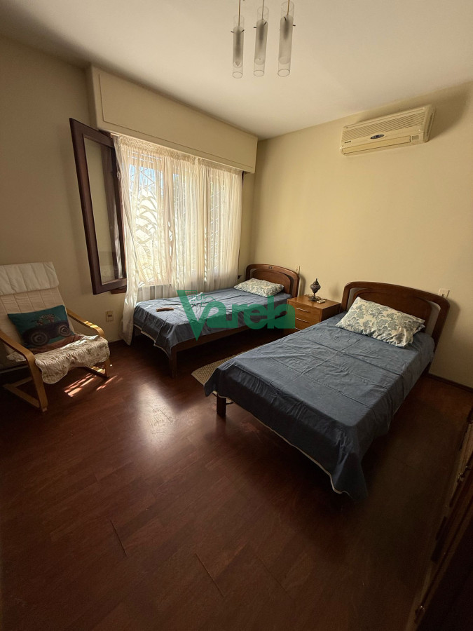 Casa ID.22593 - Venta Casa 3 dormitorios 3 baños garage piscina climatizada malvin