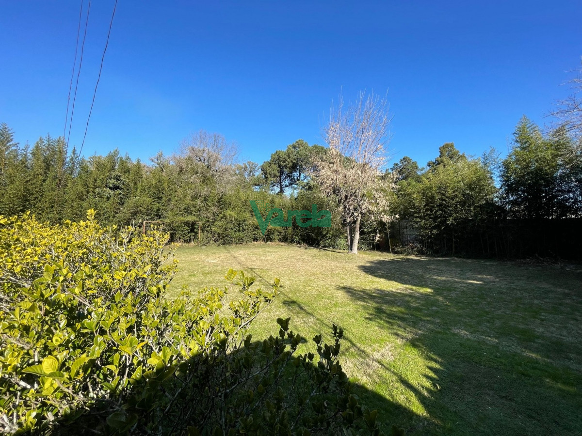 Casa ID.21874 - Casa de 4 dormitorios y 3 baños con piscina en La Floresta 
