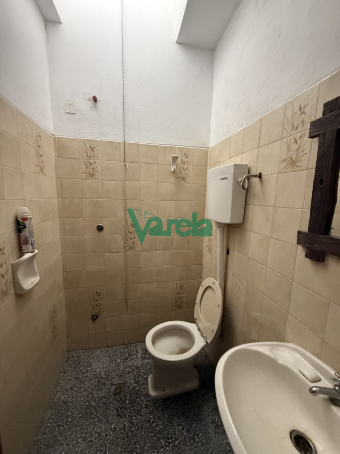 Casa ID.23106 - Venta Casa Padron Único Esquina la comercial 3 dor 2 baños garage