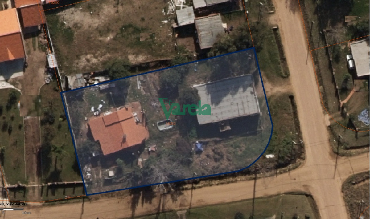 Casa ID.22710 - Casa y Local en venta ,3 dormitorios El Pinar norte.