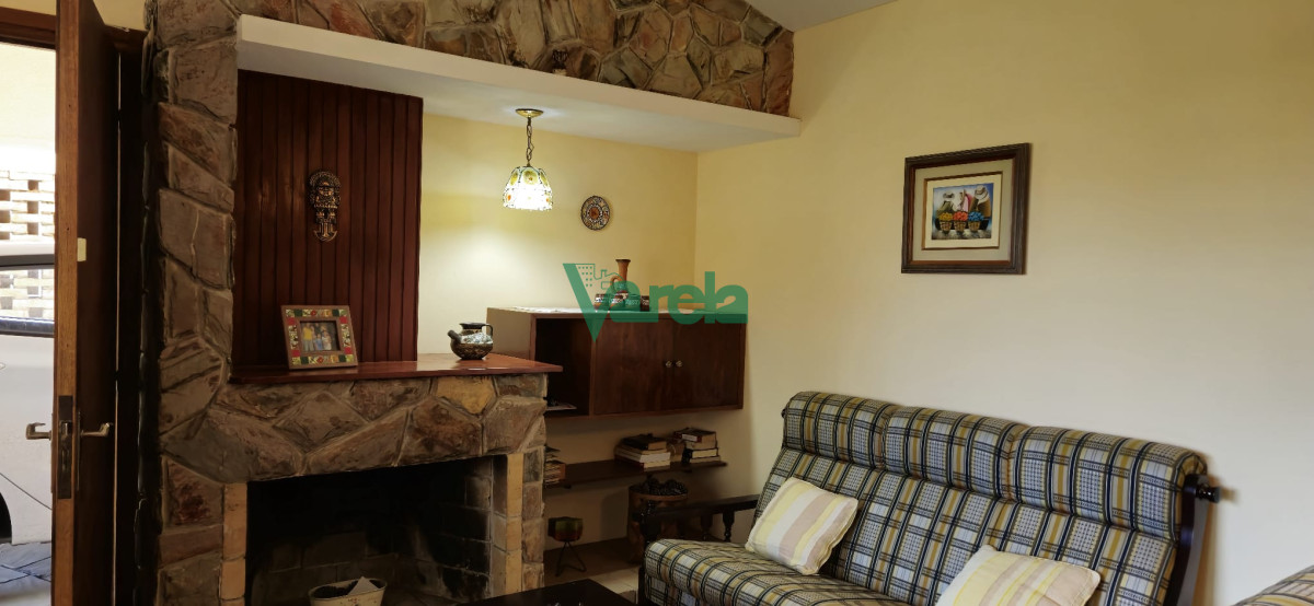Casa ID.22504 - Casa en Atlántida, dos dormitorios y apartamento al fondo