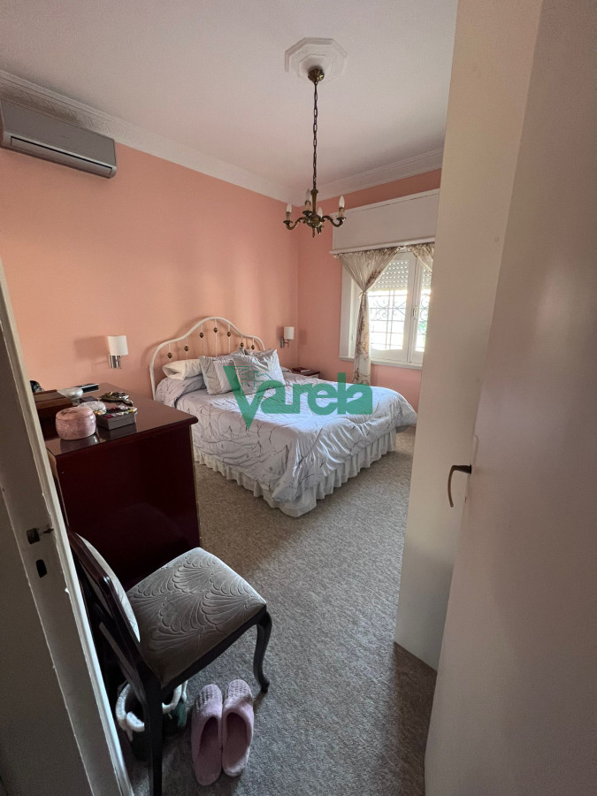 Casa ID.21883 - Venta nuda propiedad, casa padron unico, con dos aptos, Malvin