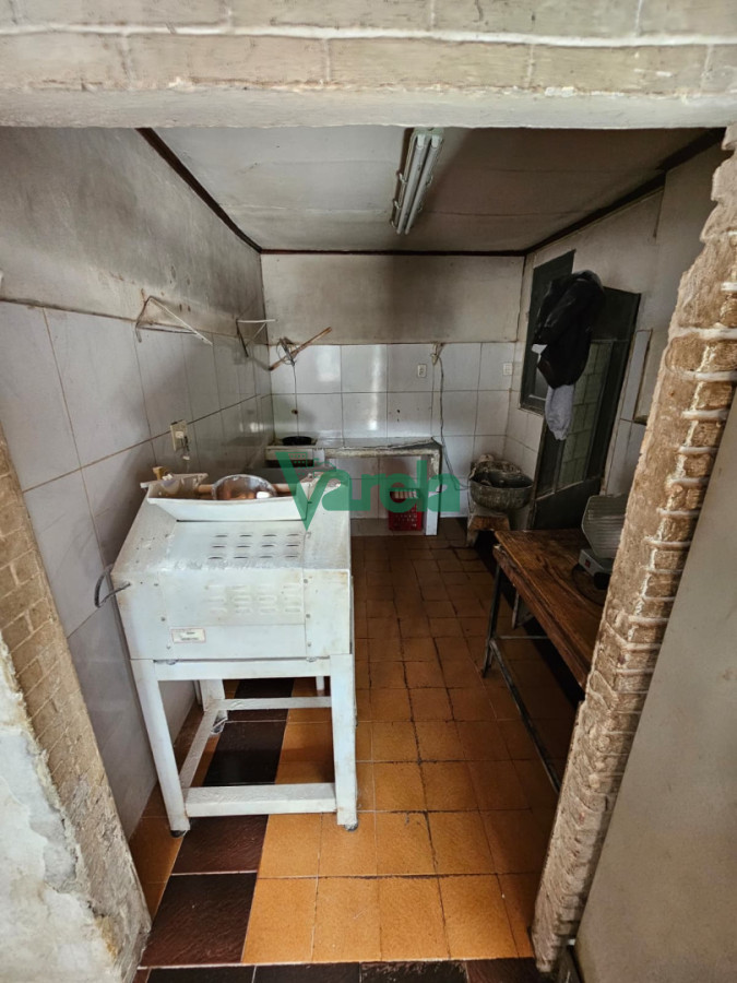 Casa ID.22974 - Venta un padron, una casa y dos locales comerciales Atahualpa