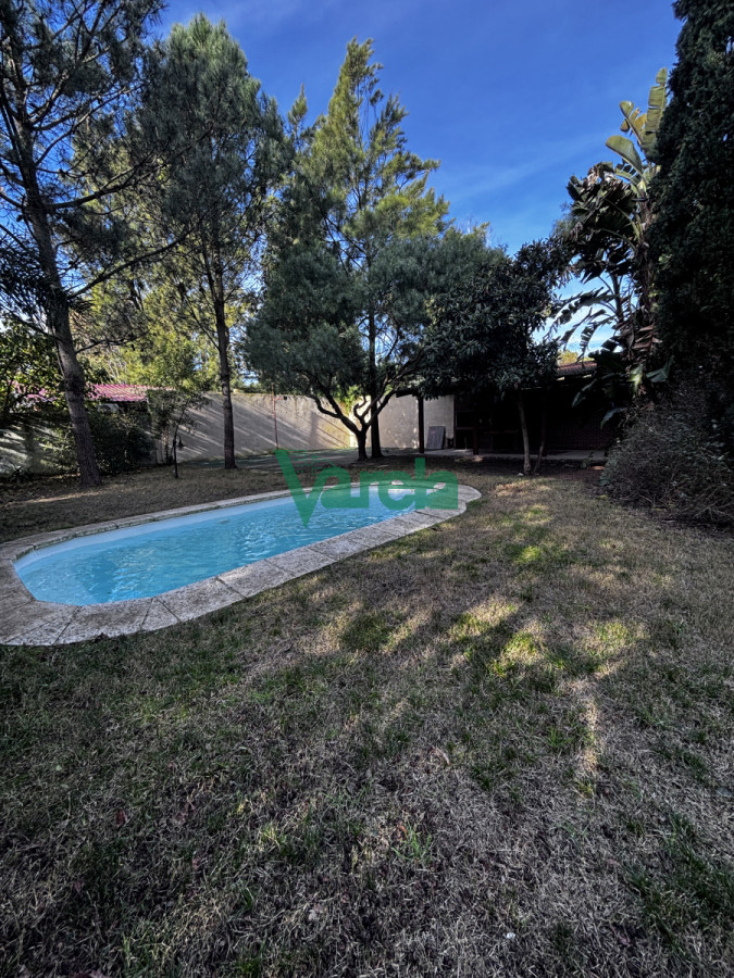 Casa ID.22717 - Casa mas local en venta 3 dormitorios 3 baños en El Pinar sur