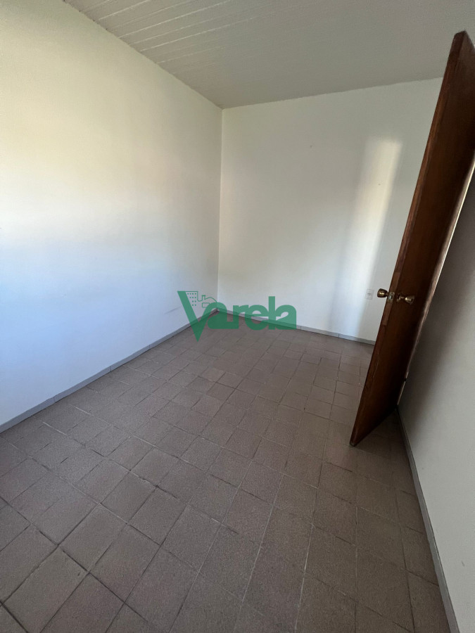 Casa ID.21883 - Venta nuda propiedad, casa padron unico, con dos aptos, Malvin