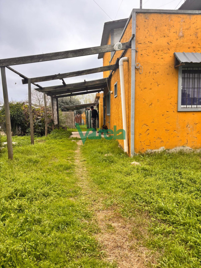 Casa ID.23149 - Casa en venta en El Pinar Norte de 2 dorm más apartamento