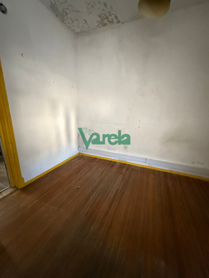 Casa ID.22693 - Venta Casa Padron Unico Cochera 3 autos 5 Dormitorios La Comercial