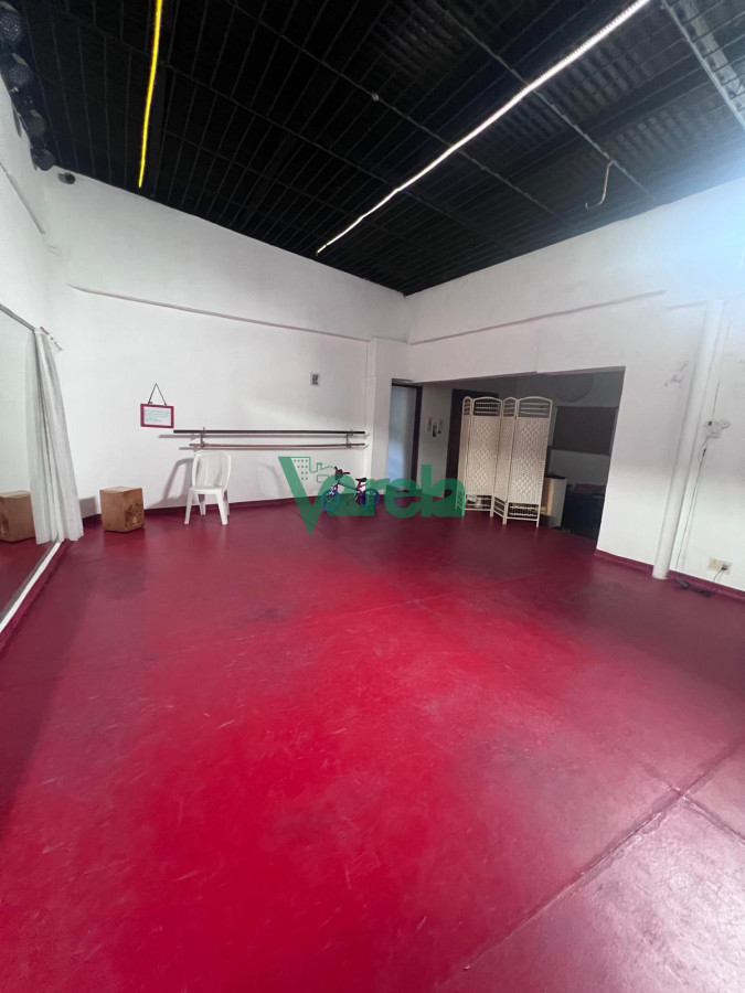 Casa ID.22232 - Venta de casa 3 dorm mas apto de 3 dorm, barrio Palermo, ideal renta, con gge x 2