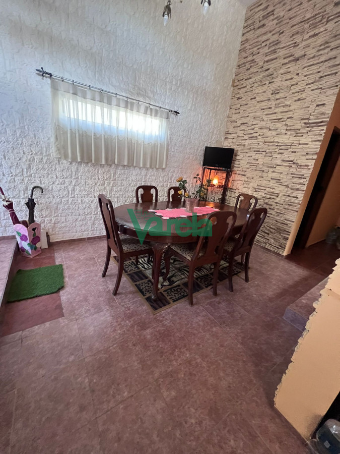Casa ID.21883 - Venta nuda propiedad, casa padron unico, con dos aptos, Malvin