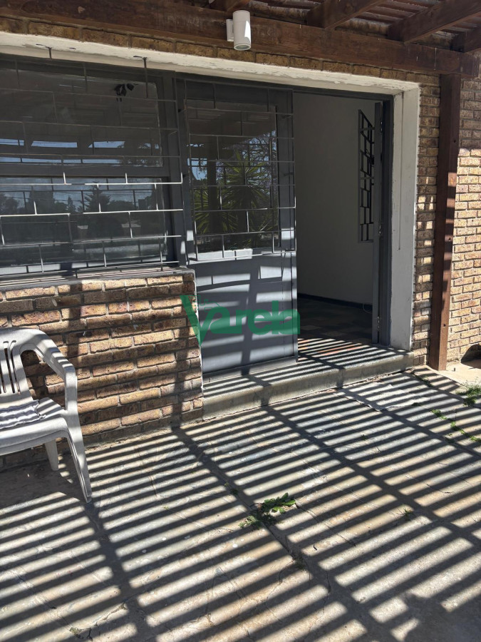 Casa ID.22838 - Casa en alquiler Shangrilá sur 