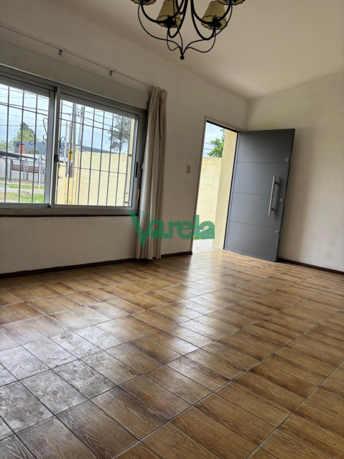 Casa ID.23210 - Casa venta Paso Carrasco 3 dormitorios a 1 cuadra Cno. Carrasco