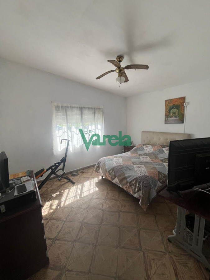 Casa ID.23175 - Casa en venta Salinas, 3 dormitorios, living estufa leña y apto