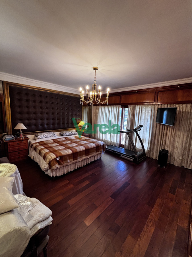 Casa ID.22574 - Casa en venta en El Pinar Sur 5 dormitorios 5 baños !! 