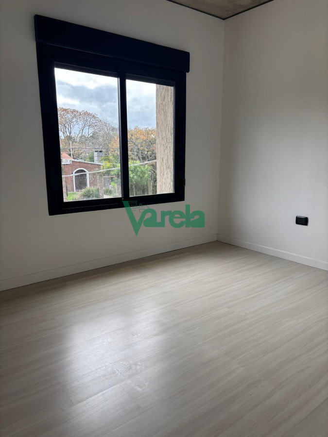 Casa ID.22621 -  Venta casa a estrenar en Shangrila, a 1 de Rambla y fondo parrillero 