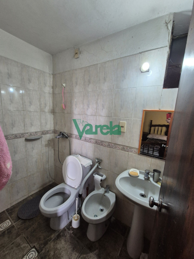 Casa ID.23190 - Venta casa 7 dormitorios, 4 baños, Aguada, Gral Flores y M.Garcia 