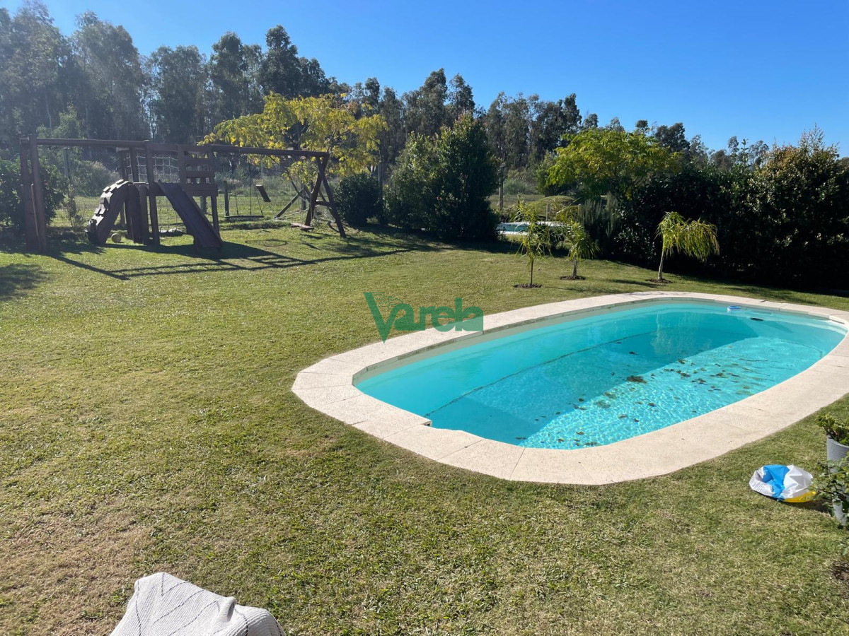 Casa ID.22630 - Venta casa en Mirador de la Tahona, 3 y servicio, 240 m2 en 1000 m2 de terreno