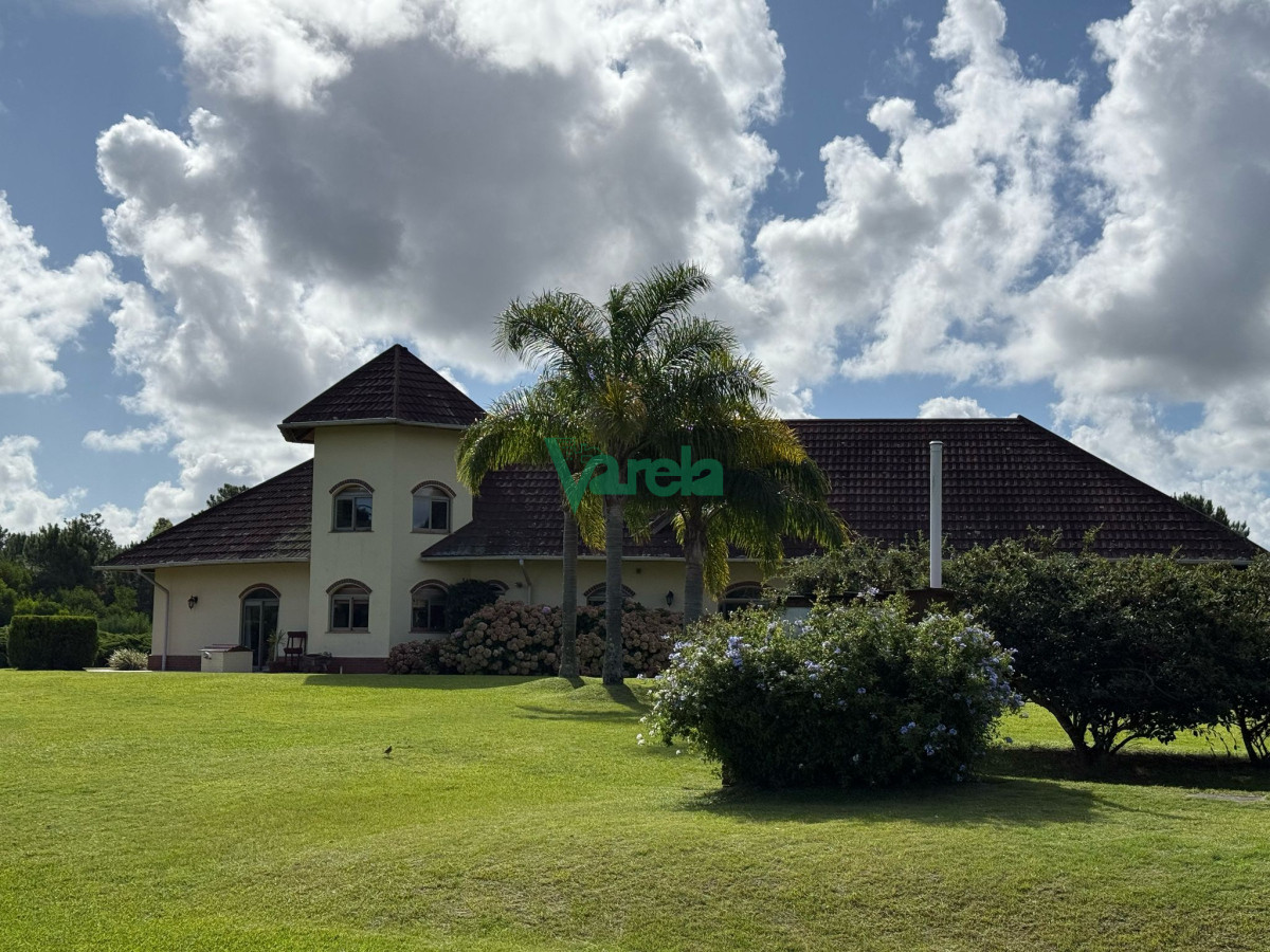 Casa ID.22568 - Casa de 3 dormitorios en Paraíso Suizo 