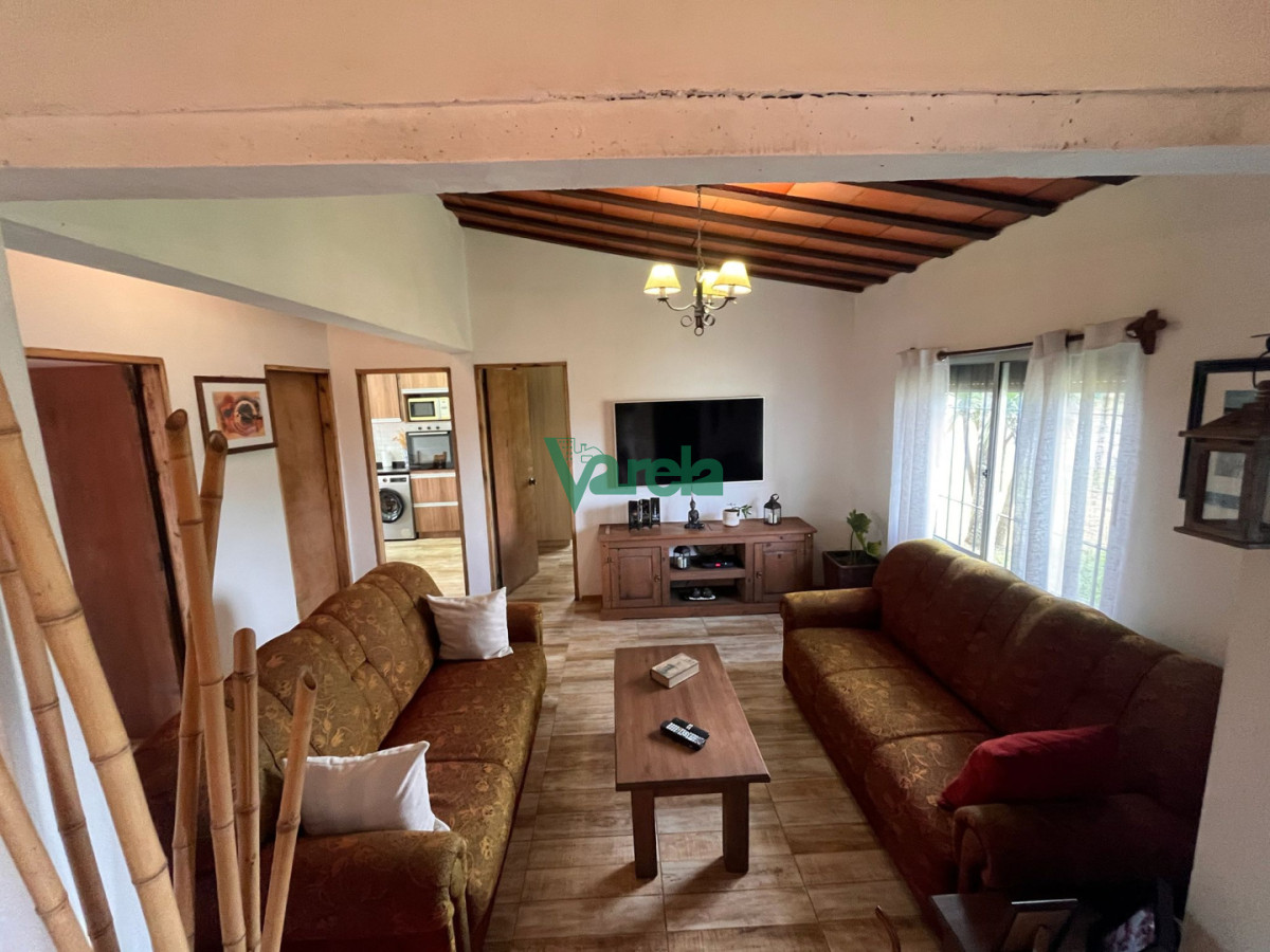 Casa ID.23074 - Casa en venta en Lagomar de 2 dormitorios, mas apto de 3 dorm