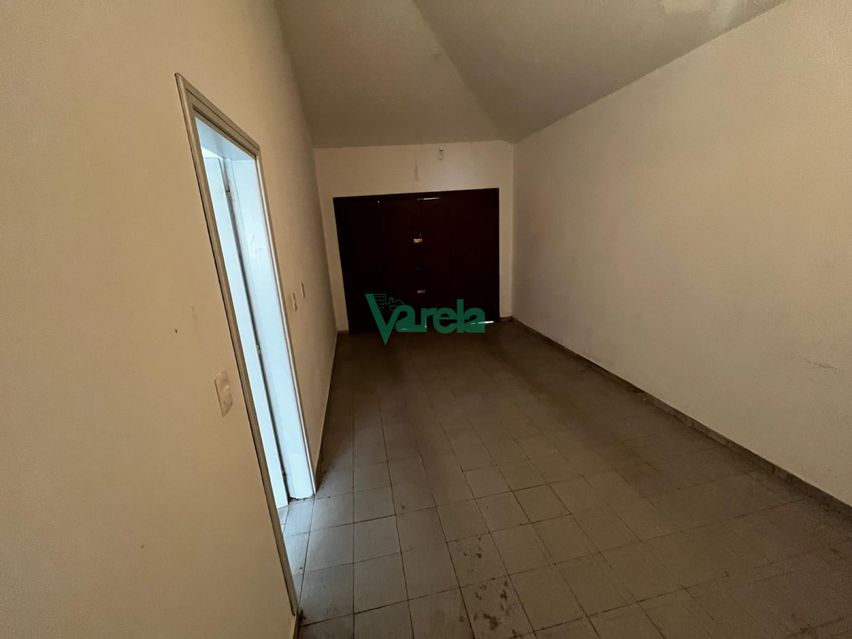 Casa ID.22468 - **RESERVADA **/Casa al sur 2 dormitorios sobre calle pavimentada 