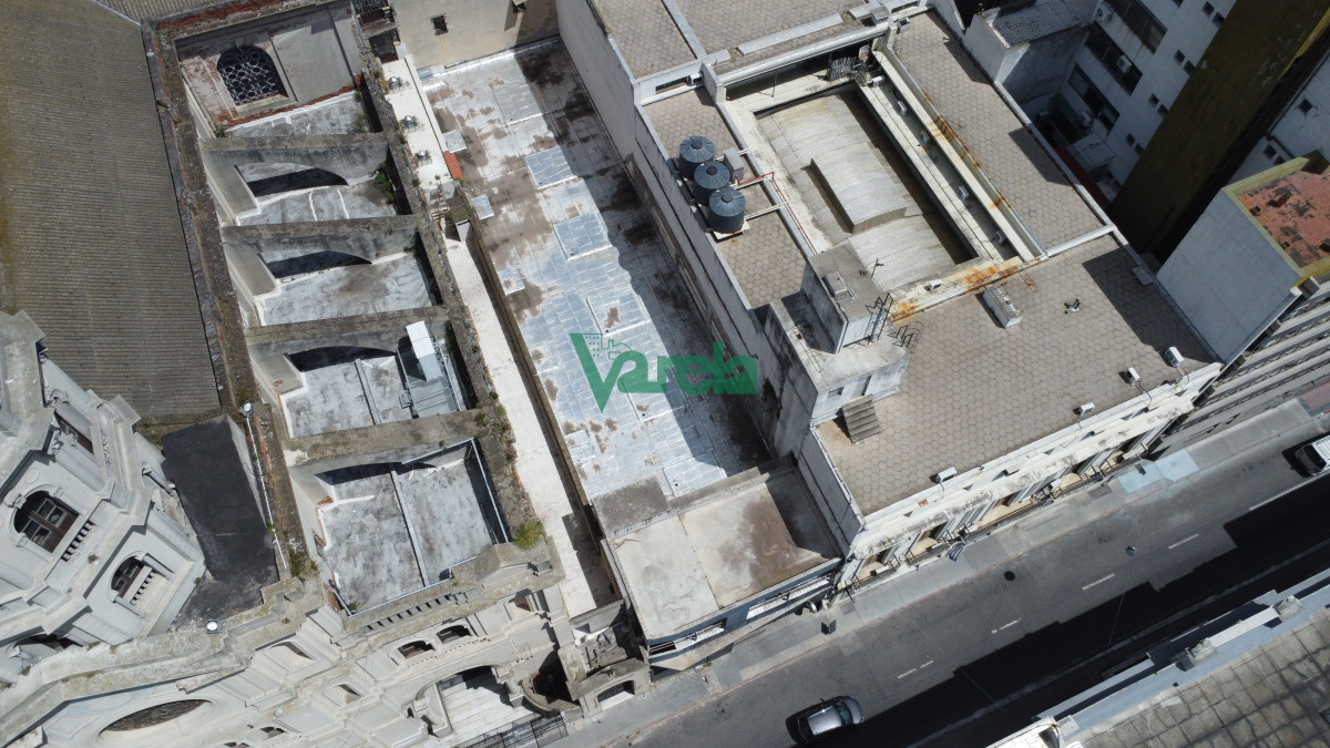 Casa ID.22552 - Venta Parking Ciudad Vieja Punto Estrategico No Lo Pierda