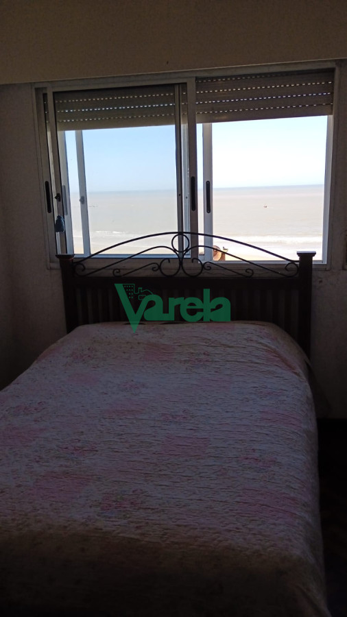 Casa ID.21968 - Venta, casa Punta Gorda, 4 dorm,3 baños,garaje, parrillero