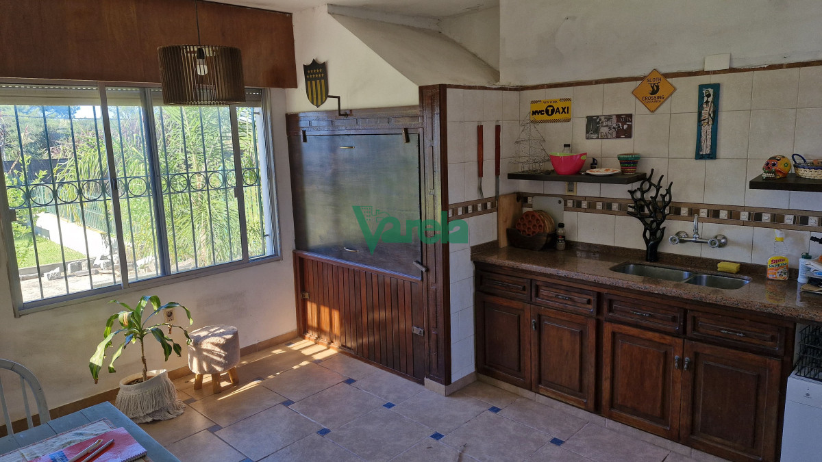 Casa ID.22587 - Casa venta Solymar sobre rambla, 2 dormitorios, fondo y  barbacoa